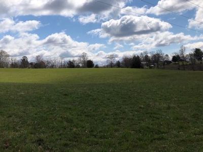 Magnolia Ln, La follette, TN, 37766