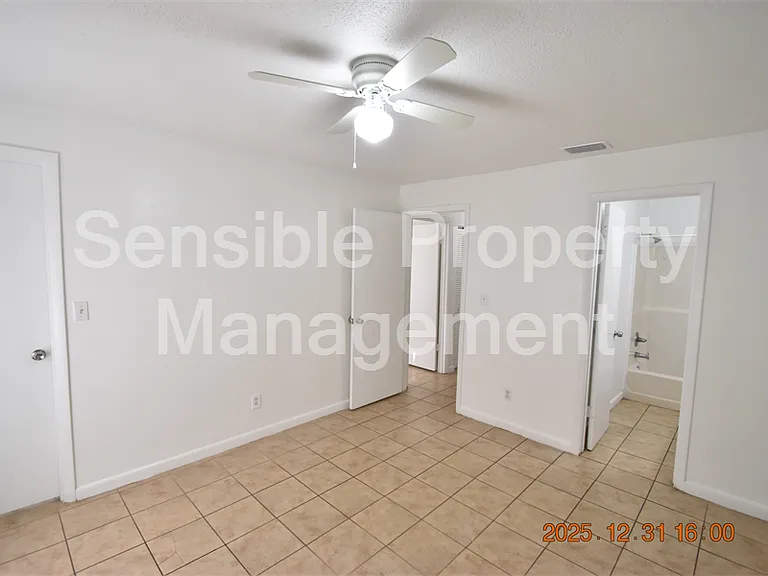 6618 N Church Ave #D — Photo 18