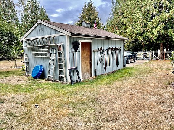 5th image of 22817 146th Ave E