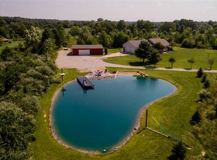 7117 Hosler Rd, Leo, IN 46765