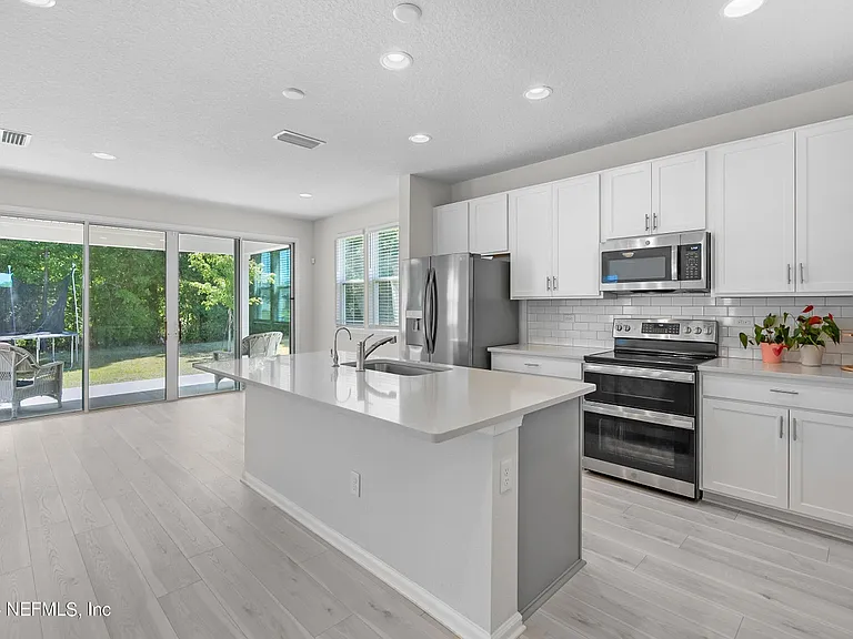 12603 Green Meadow Dr — Photo 5