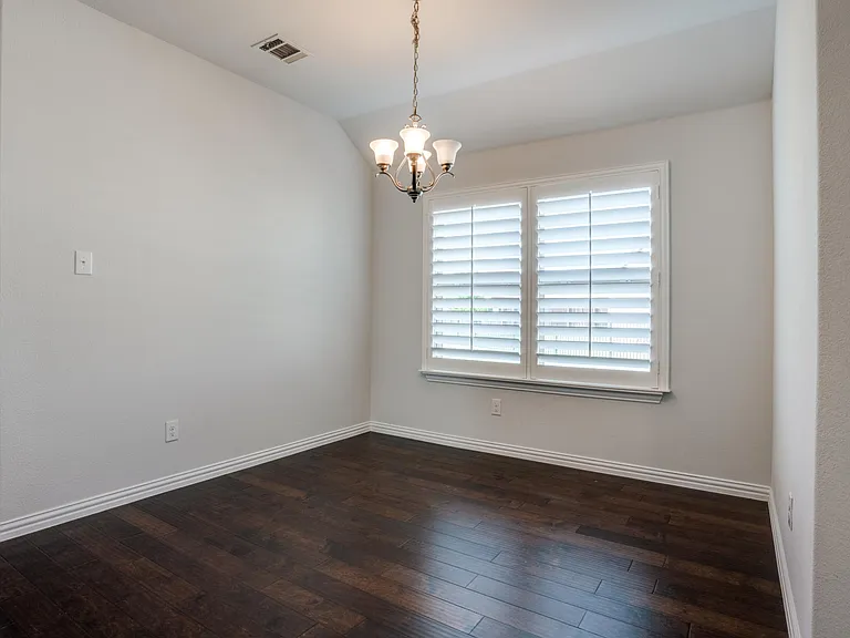 6229 Gloucester Dr — Photo 16
