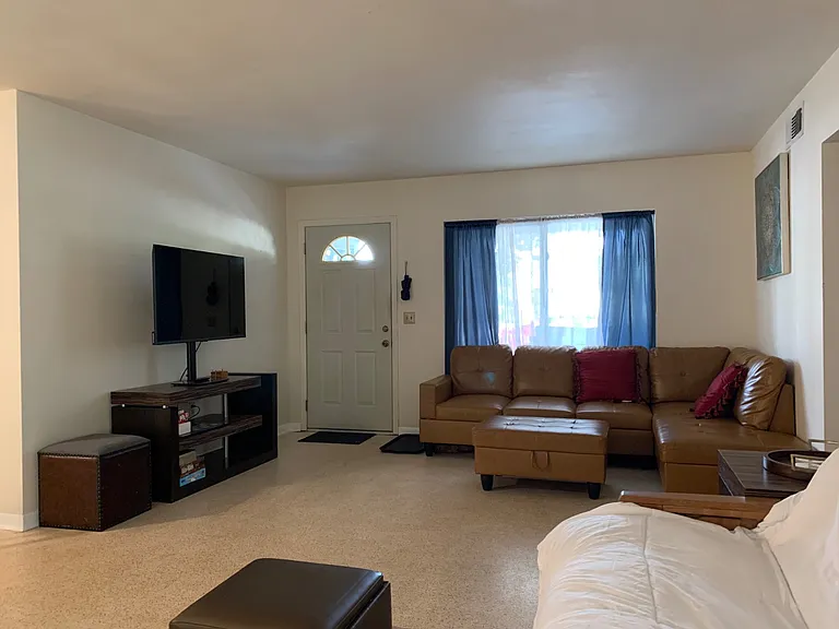 1750 Druid Rd E — Photo 15