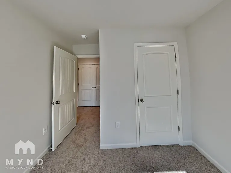 1005 N 2nd Ave NW #8 — Photo 14