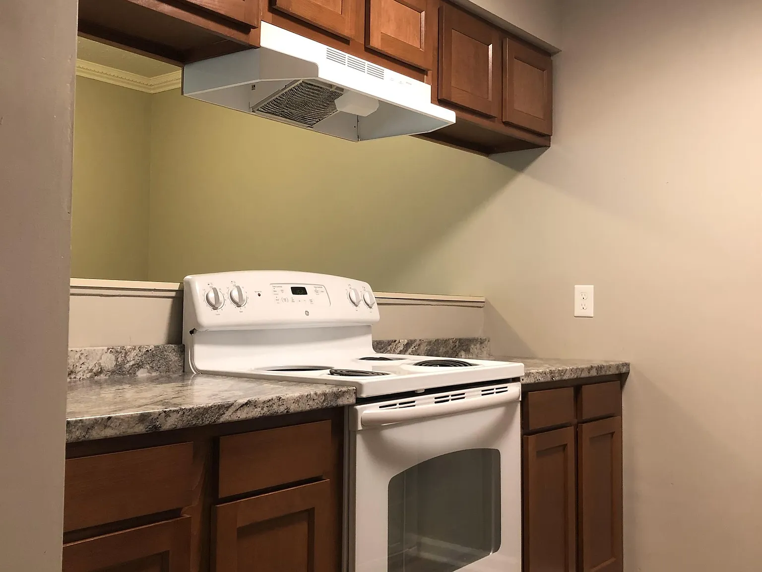 128 Meadowlark Dr - 128-2 — Photo 2