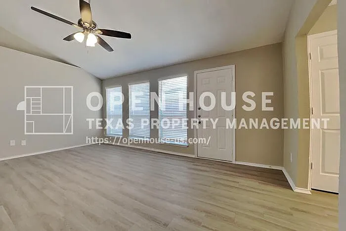 3 bed, 2.0 bath, 1228 sqft, $1,850 — Photo 4