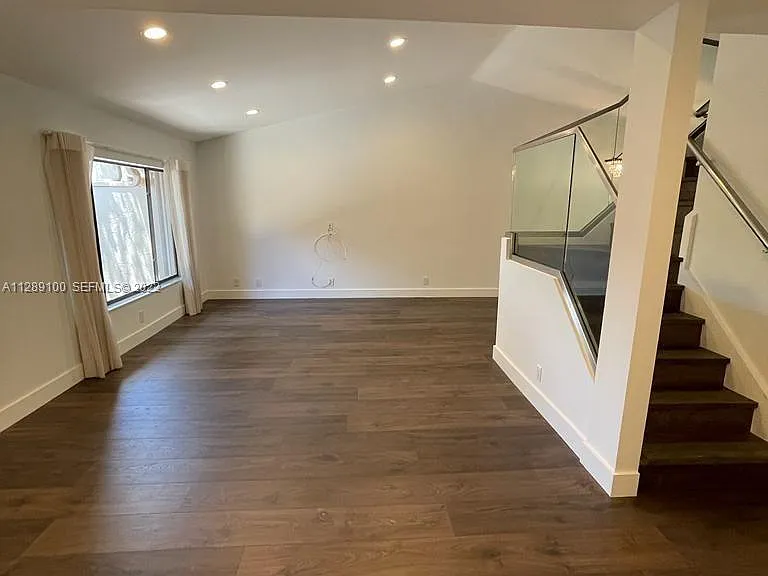 546 Patio Village Way — Photo 8