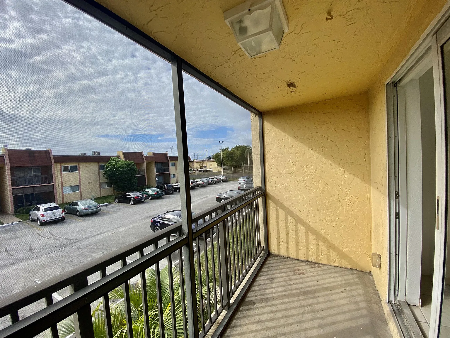 2914 NW 55th Avenue - 1D — Photo 2
