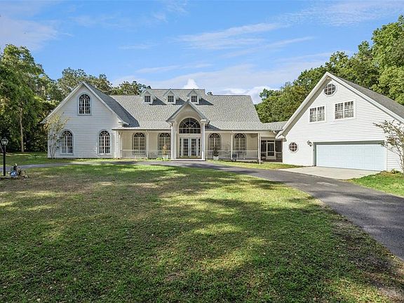 2nd image of 21033 Violet Rd