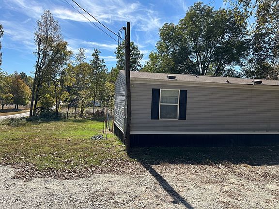 2nd image of 532 Rogers Rd