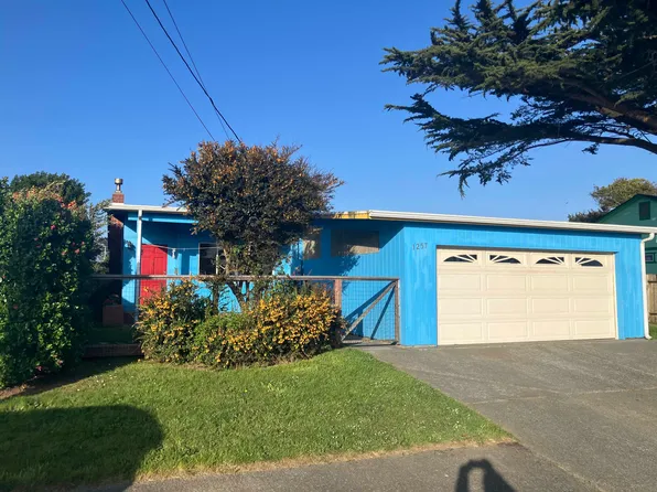1257 Gainard St, Crescent City, CA 95531