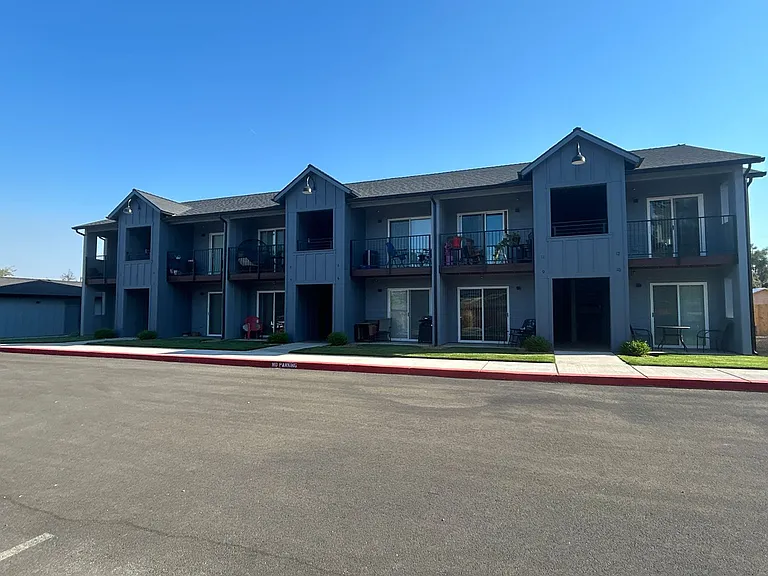 2800 SW 23rd St — Photo 1