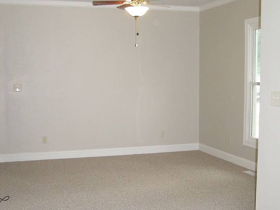 4th image of 206 S 7th St