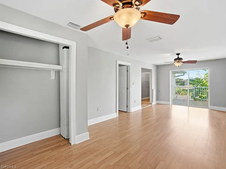4920 Shady River Ln — Photo 16