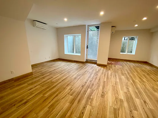Rented by Massada Home Sales Inc | media 16