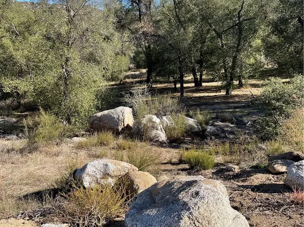 44085 Endor Ln, Hemet, CA 92544