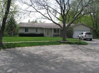 3 Derbyshire Ct, Bolingbrook, IL