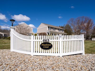 665 Center St UNIT 706, Ludlow, MA, 01056