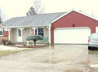 3376 Brentway Dr, Bay City, MI