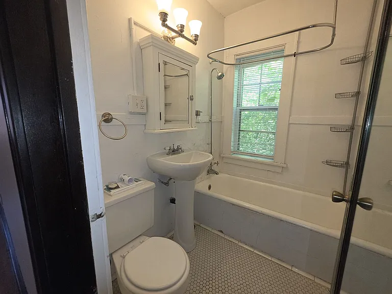 231 Dayton Ave — Photo 9