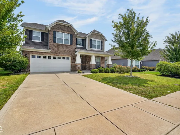 8819 Castleblaney Dr, Brownsburg, IN 46112