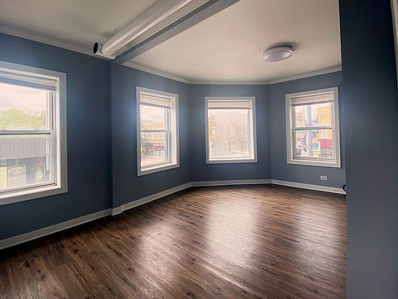 4th image of 2558 W Lawrence Ave #2F