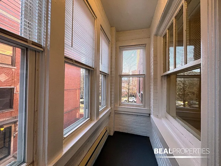 4427 N Wolcott Ave #B3 — Photo 5