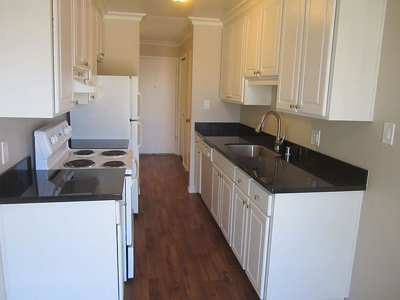 5th image of 4747 Atherton Ave APT 3G