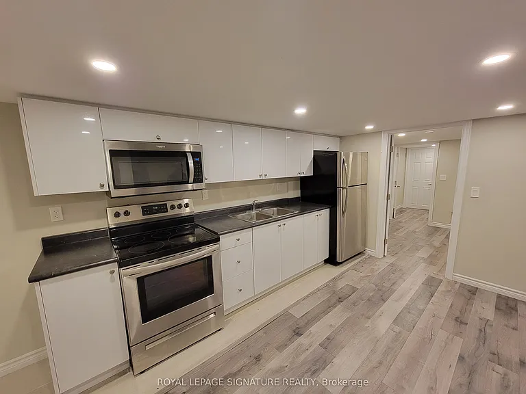 496 Horner Ave #L4 — Photo 5