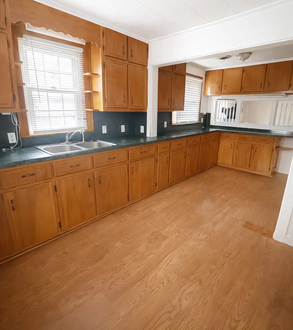 2 bed, 2000 sqft, $1,650 — Photo 4