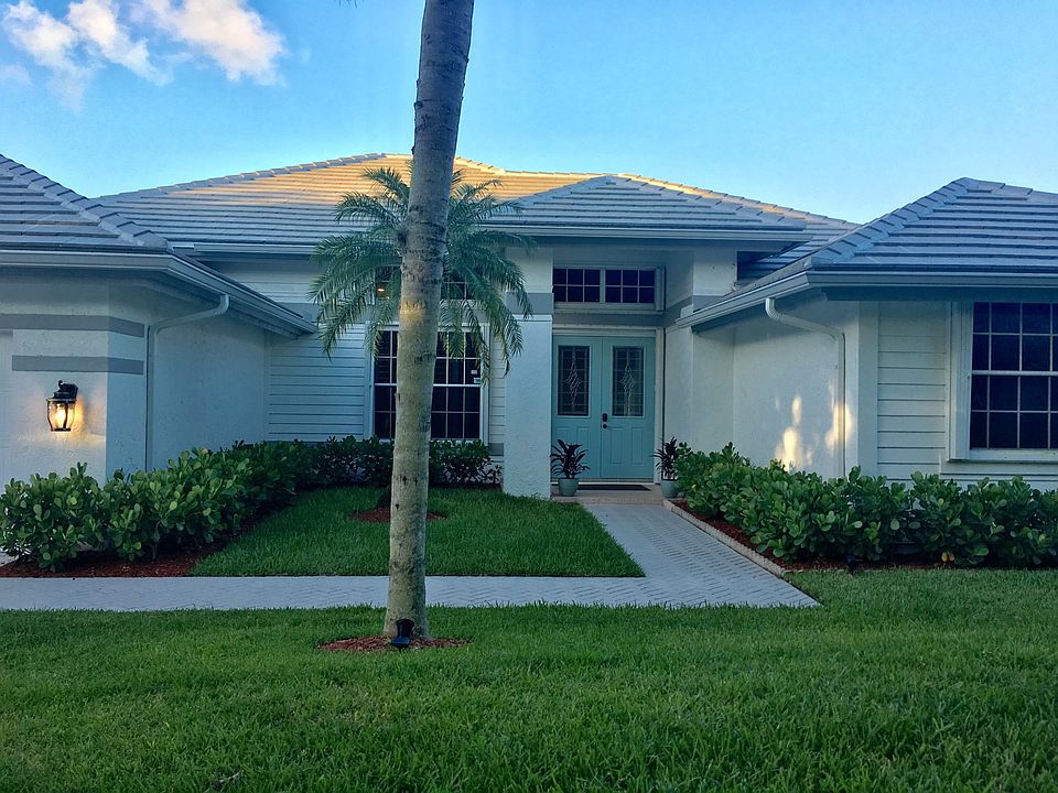 2nd image of 101 Jeanette Way
