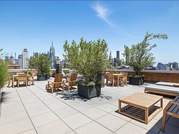 161 West 16th Street image 7 of 11