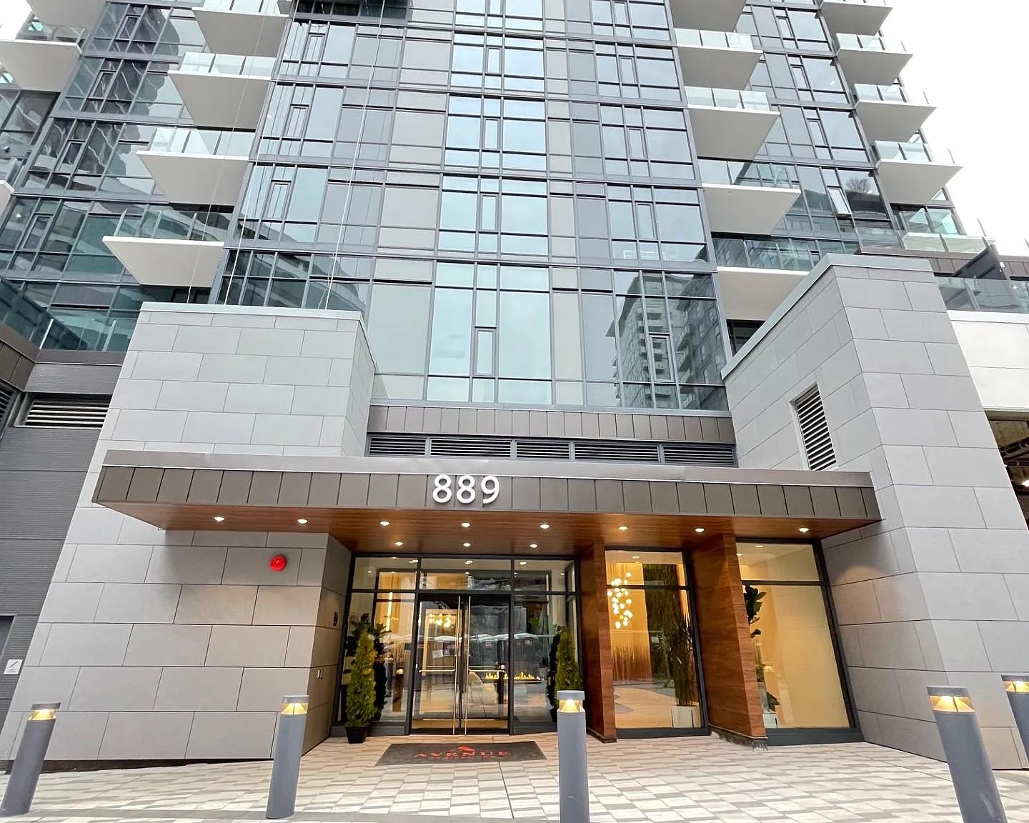 1 bed, 723 sqft, $3,200 — Photo 1
