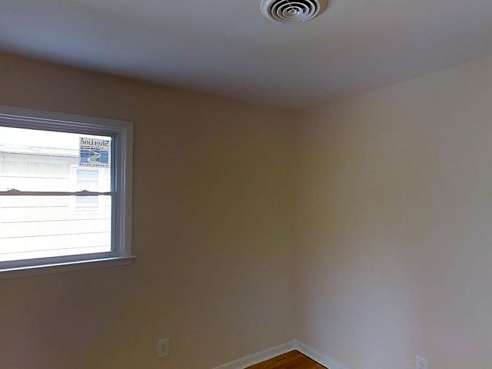 1st image of 475 Henderson Ave