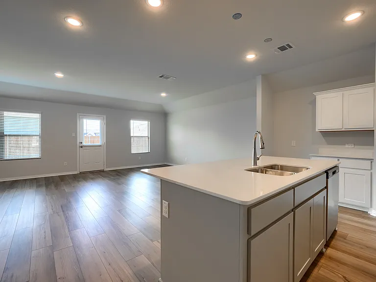 513 Brook View Dr — Photo 6