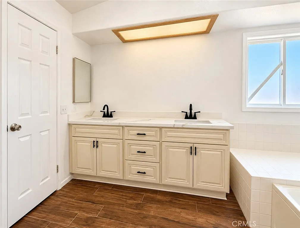 3 bed, 1670 sqft, $2,800 — Photo 4