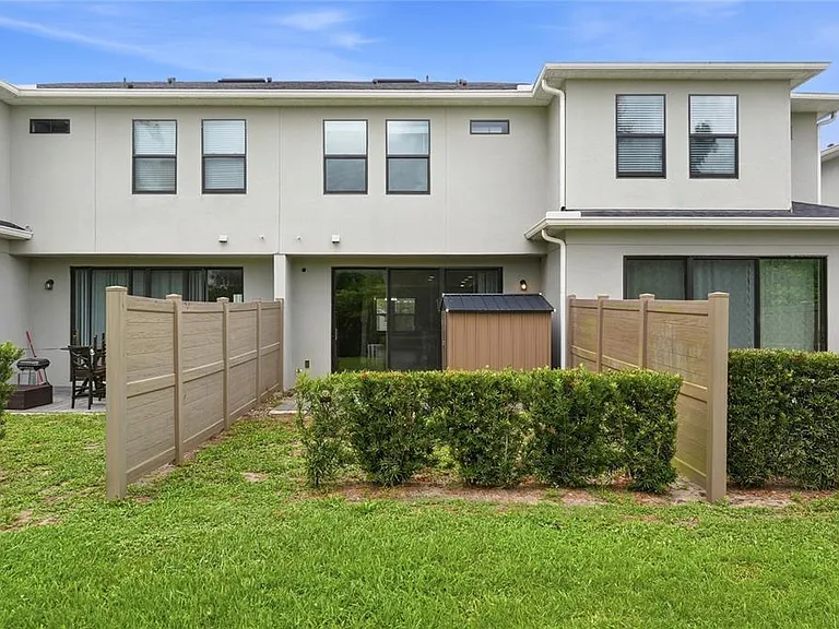 Terra Esmeralda Dr — Photo 2