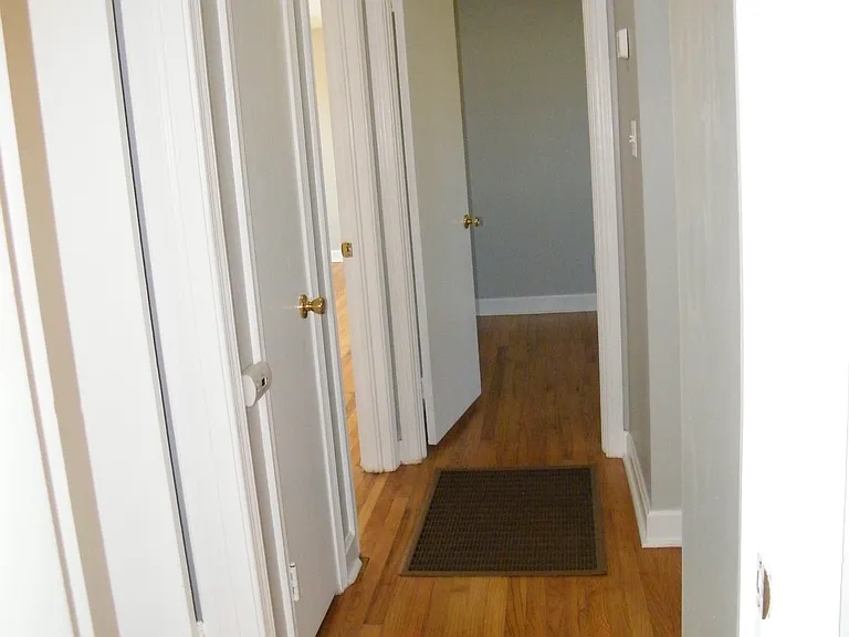 108 Coleraine Dr — Photo 14