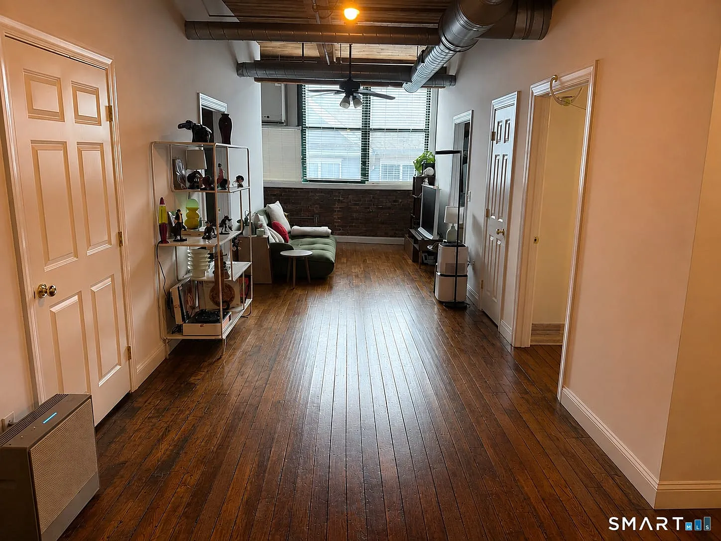 2 bed, 2.0 bath, 1050 sqft, $2,550 — Photo 2