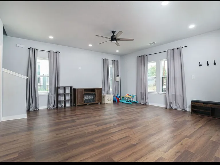 422 K St #103 — Photo 9
