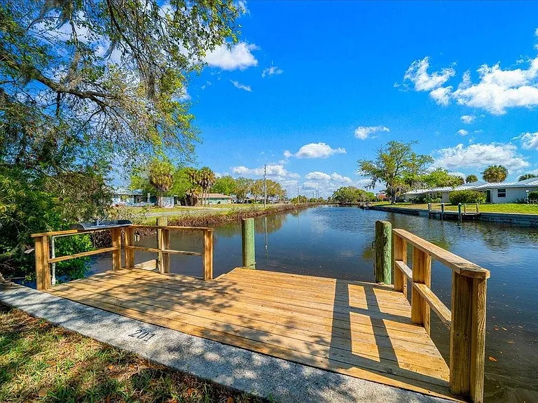 11647 W Kingfisher Ct — Photo 2
