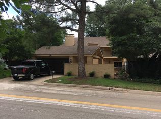 1604 Oakwood Ln, Arlington, TX 76012