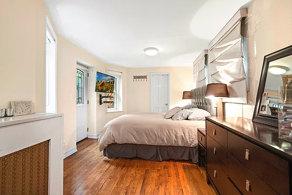 Rented by Corcoran | media 24