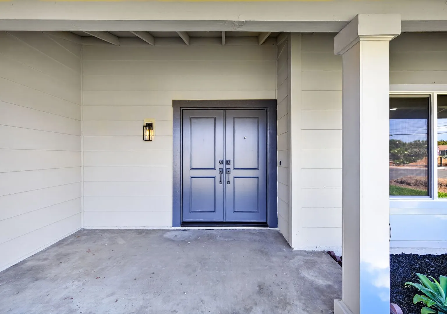 Chino Home — Photo 3