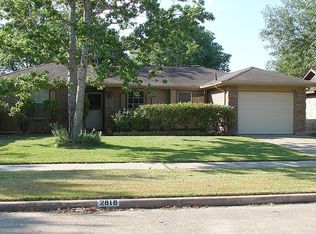 2818 Pickett Dr, League City, TX 77573
