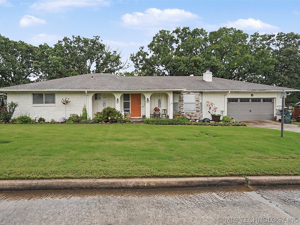 1st image of 1212 E Teresa Ave