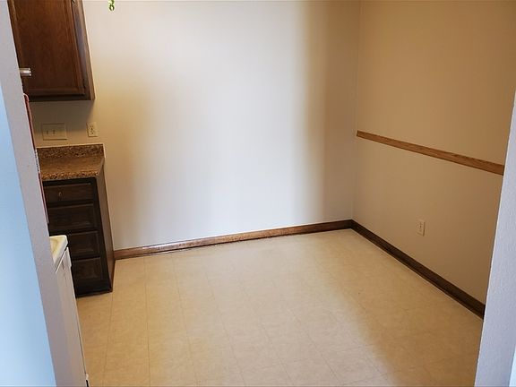 2nd image of 807 5th St NW #3A