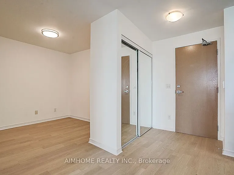 503 Beecroft Rd #2106 — Photo 5