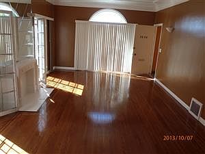1st image of 3030 S Norton Ave