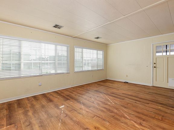 4th image of 2155 Wharf Rd #12